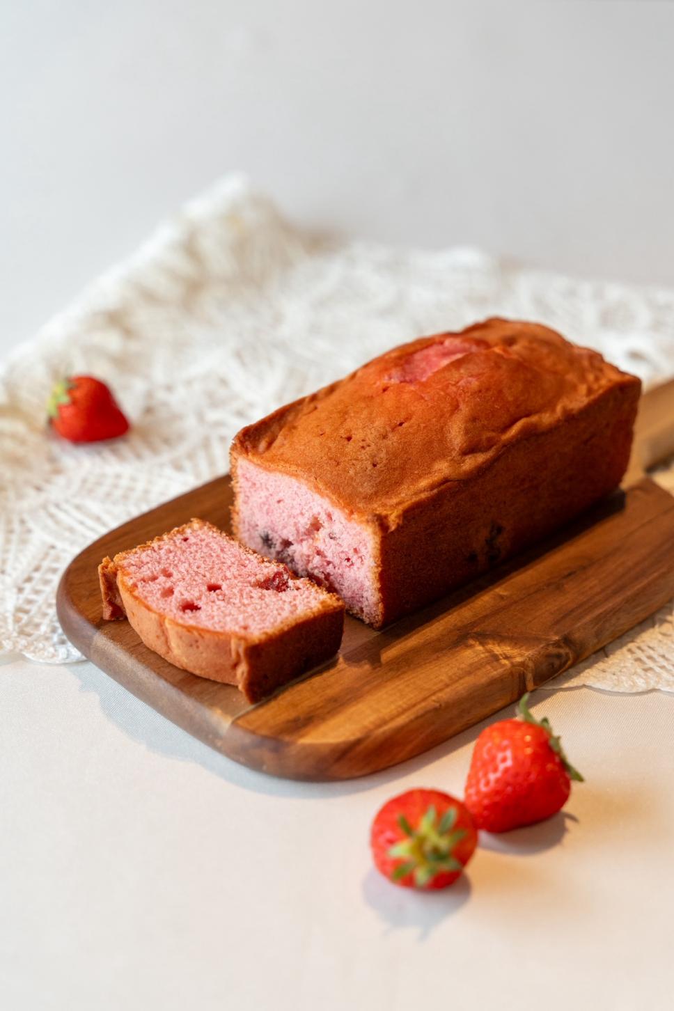 【苺のパウンドケーキ】～いちごと沖縄の甘いひととき～